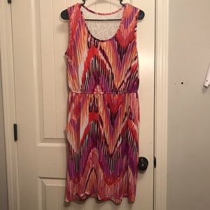 14/16w multicolored dress with pockets